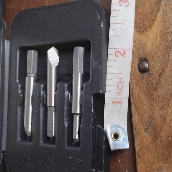 Silver Screw Extractor Set - Picture 3 of 4